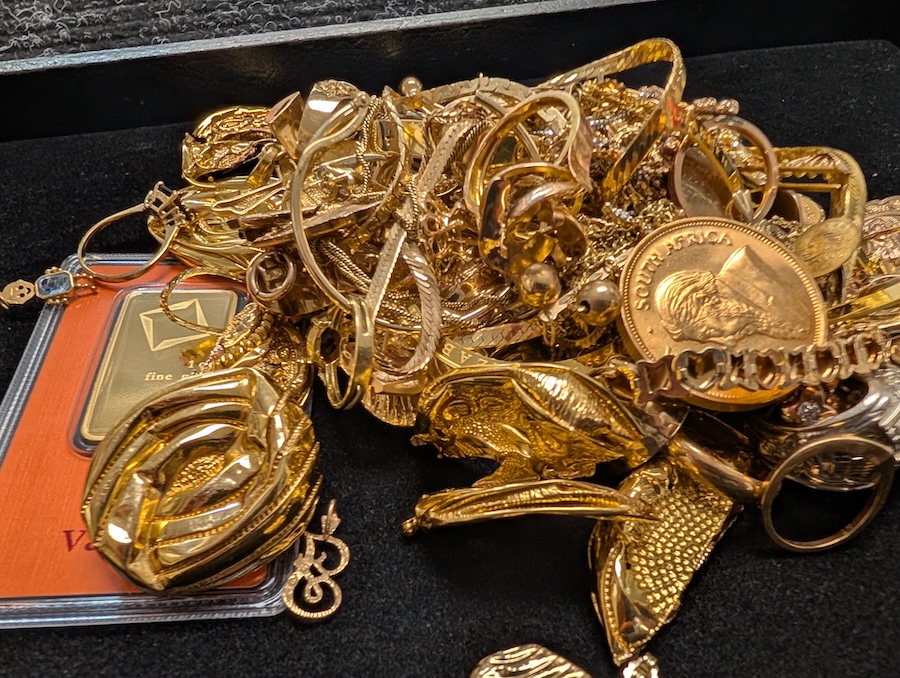 Logan Square Area Gold Buyer – Fast, Safe & Fair Offers for Gold Coins & Jewelry