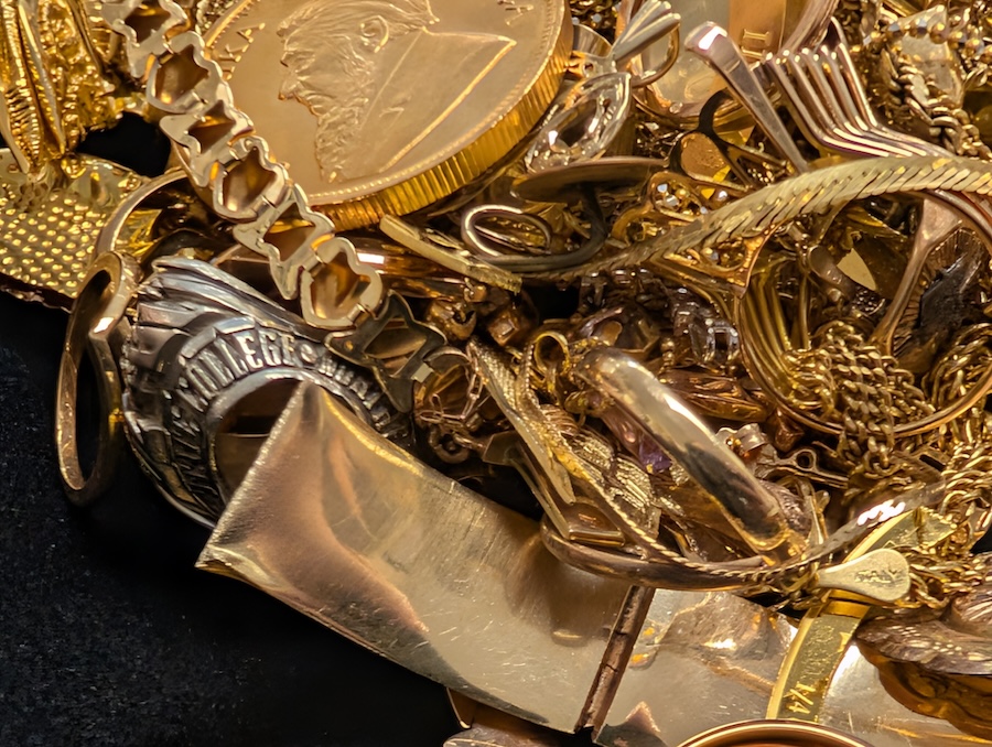 Trusted Gold Buyer Near Wicker Park Chicago – Sell Gold Coins, Jewelry & Bullion for Top Dollar