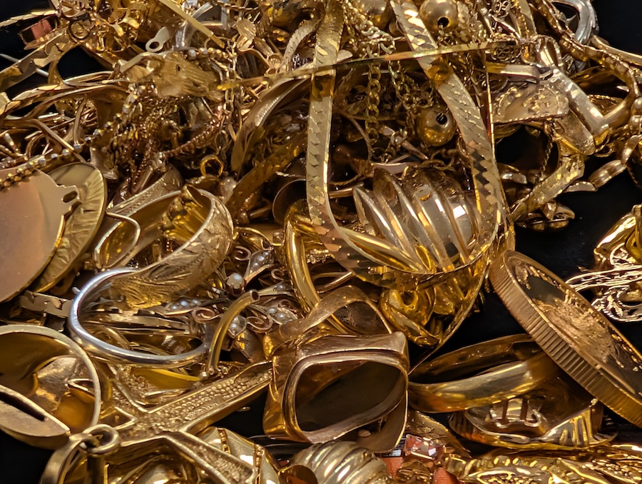 Trusted Gold Buyer in North Park Chicago